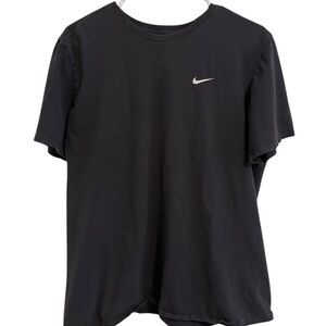 Nike Men’s Large Black Athletic Cut Tee Shirt